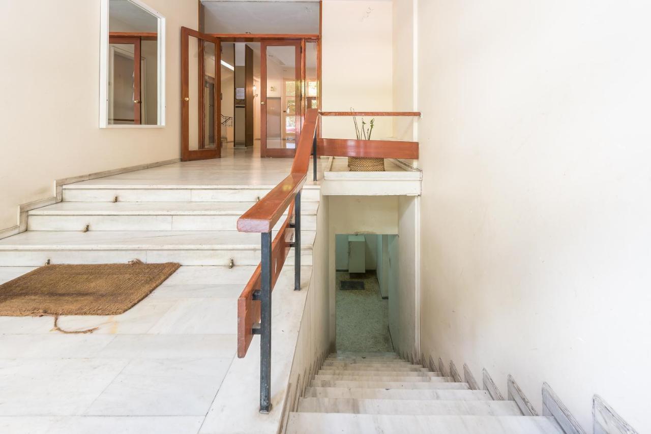 Apartment At Megaro Mousikis St Semi Basement 1Bed 2 Pers Athens Ngoại thất bức ảnh
